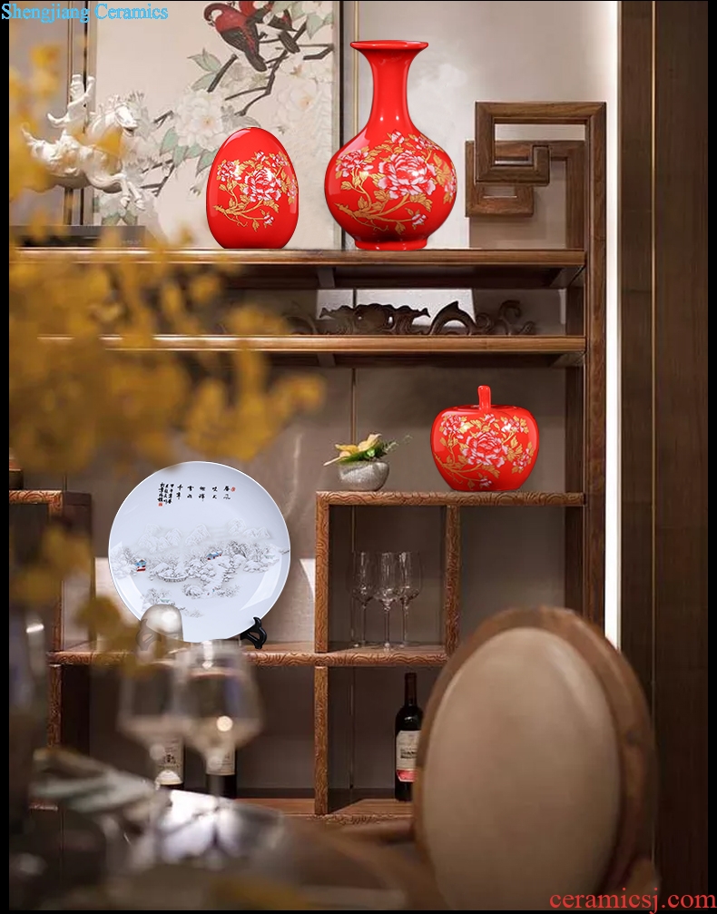 Jingdezhen ceramics a thriving business Chinese red apple vase modern home handicraft furnishing articles