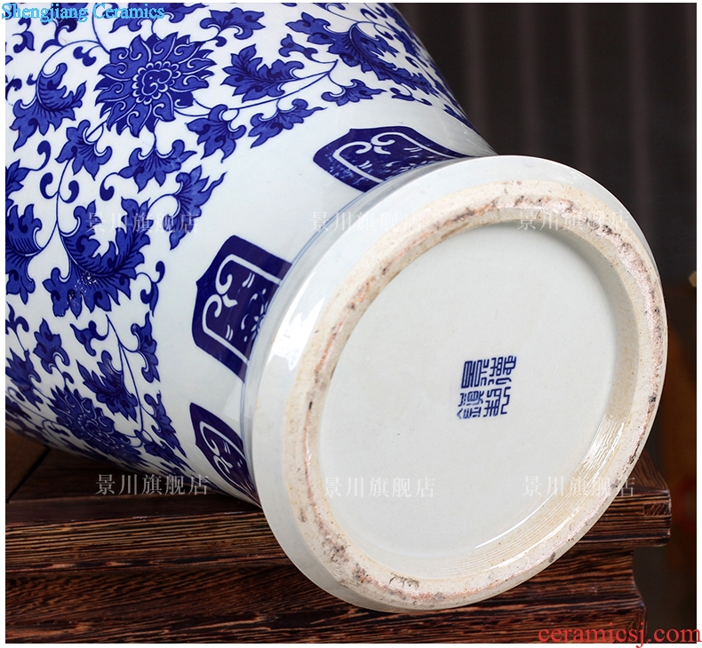 Tangles of blue and white porcelain lotus flower general tank storage tank of jingdezhen ceramics vase mesa of modern home decoration furnishing articles