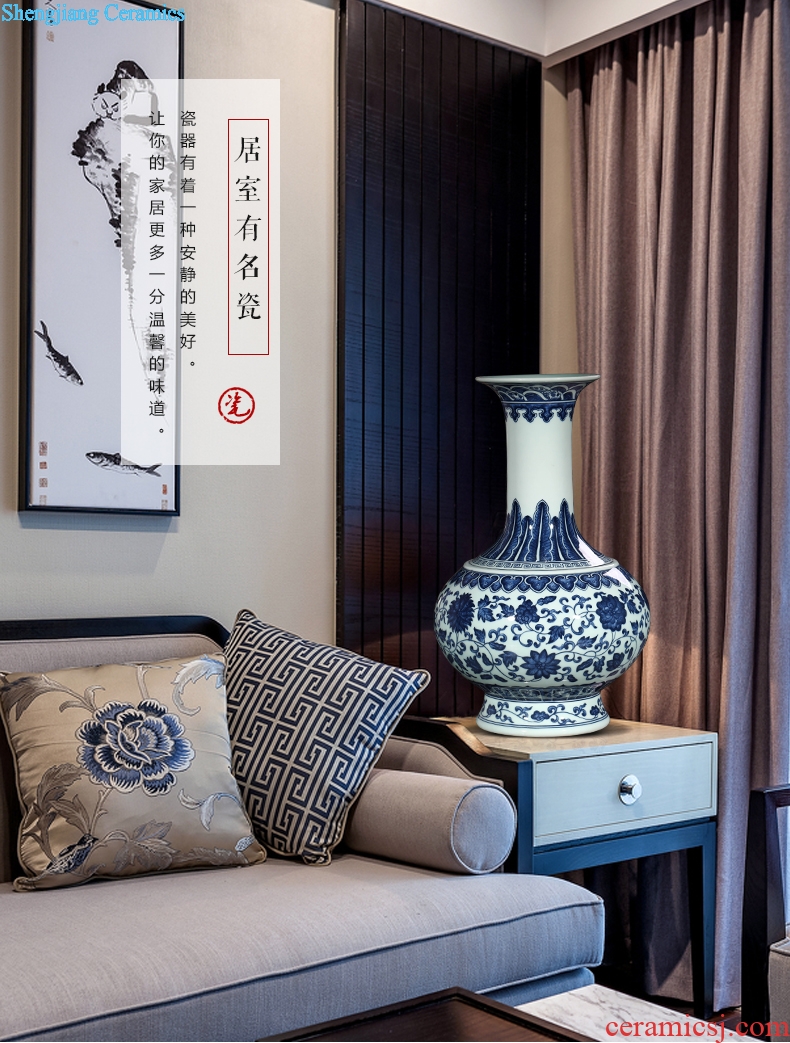 Jingdezhen ceramics vase blue and white porcelain sitting room of Chinese style household adornment porch furnishing articles furnishing articles