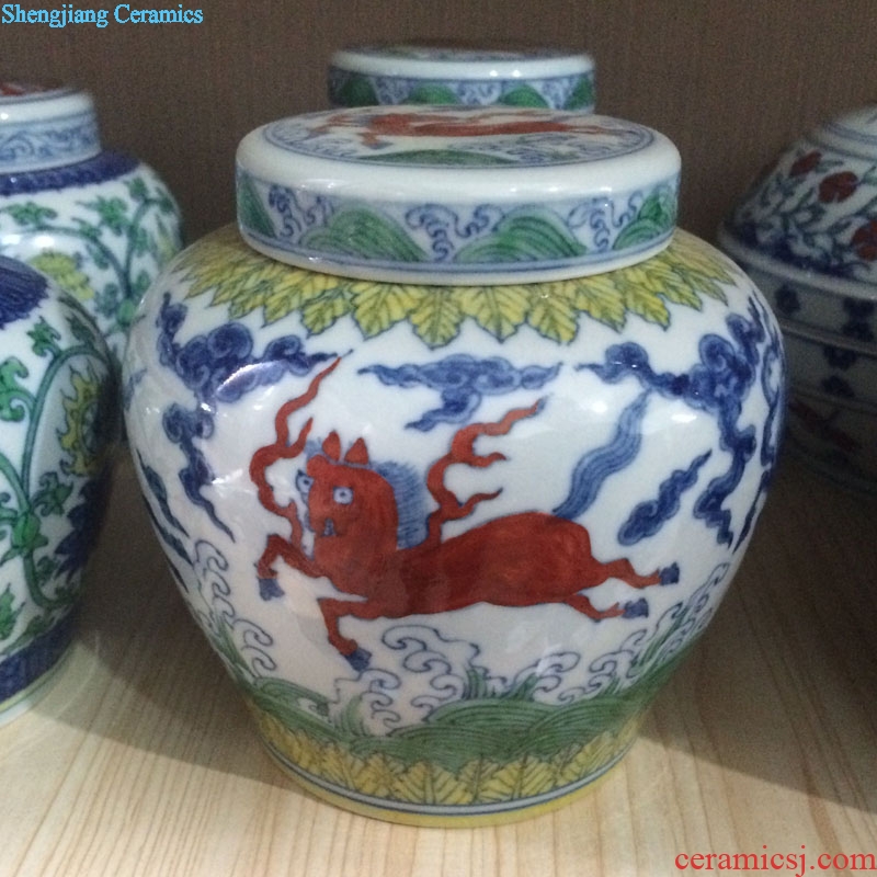 Jingdezhen hand-painted imitation Ming emperors pegasus day word walrus porcelain pot dou color day word can of many colors