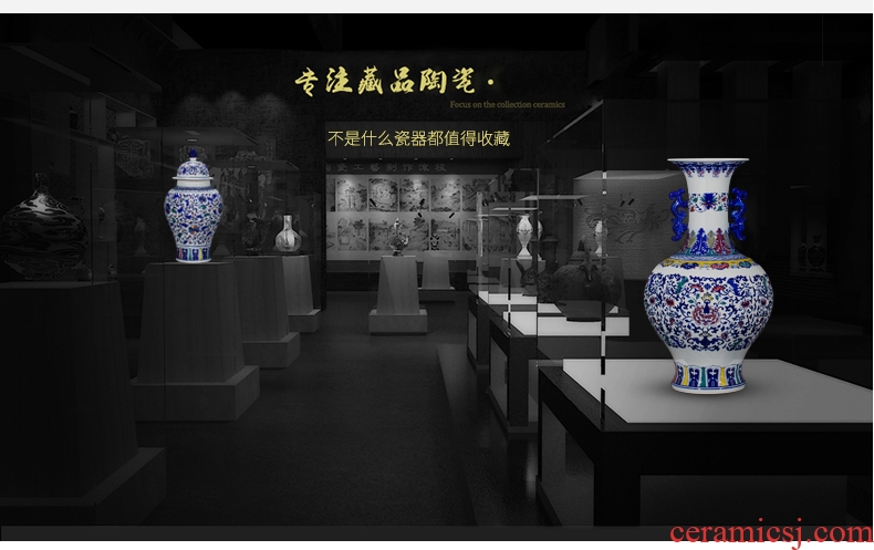 Blue and white porcelain vases, flower arrangement of jingdezhen ceramics antique Chinese style classical home sitting room adornment is placed large
