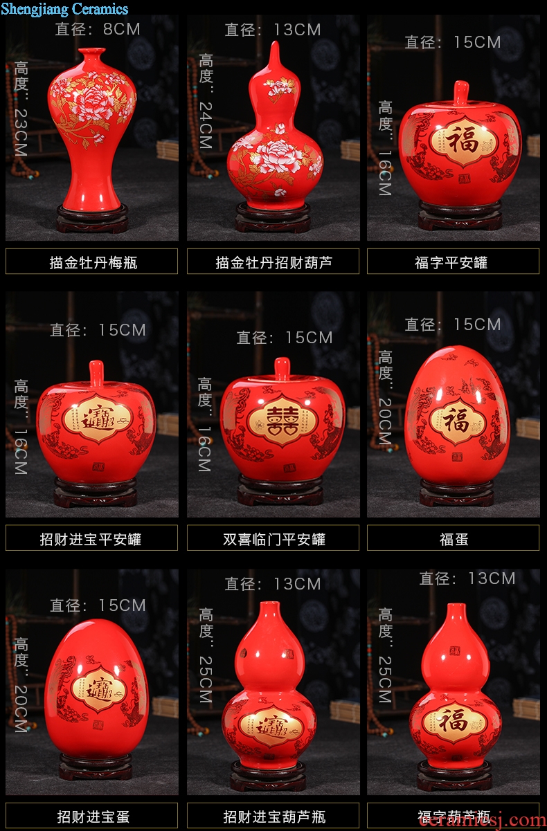 Jingdezhen ceramics a thriving business Chinese red apple vase modern home handicraft furnishing articles