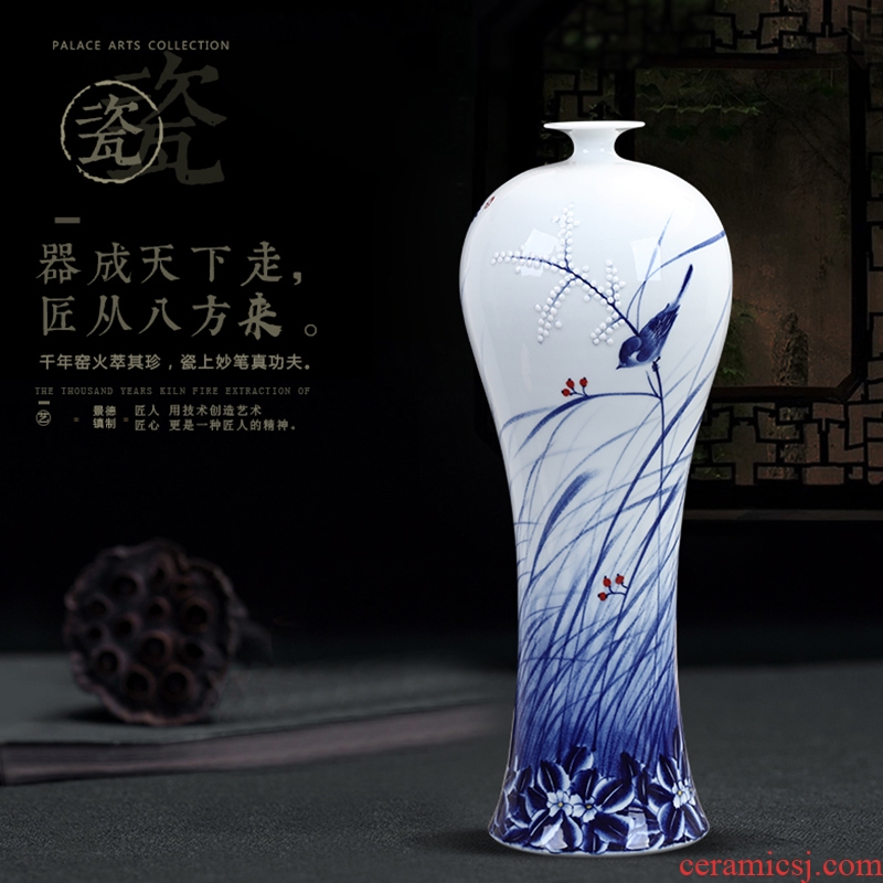 Jingdezhen ceramics master hand painted blue and white porcelain vases, flower arranging furnishing articles antique Chinese wine sitting room adornment