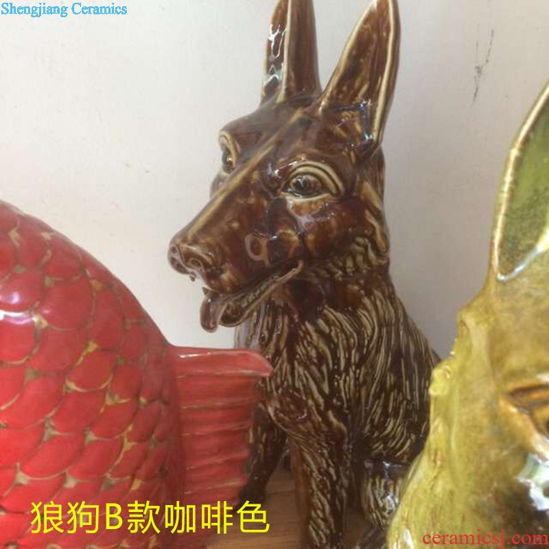 Jingdezhen porcelain furnishing articles furnishing articles three-dimensional sculpture German shepherd cute dogs standing guard German shepherd dog gatekeepers