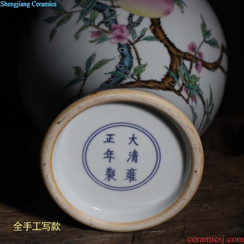 Jingdezhen high imitation of Shanghai museum qing yongzheng pastel bat peach grain xiantao olive bottle gift collection bottle