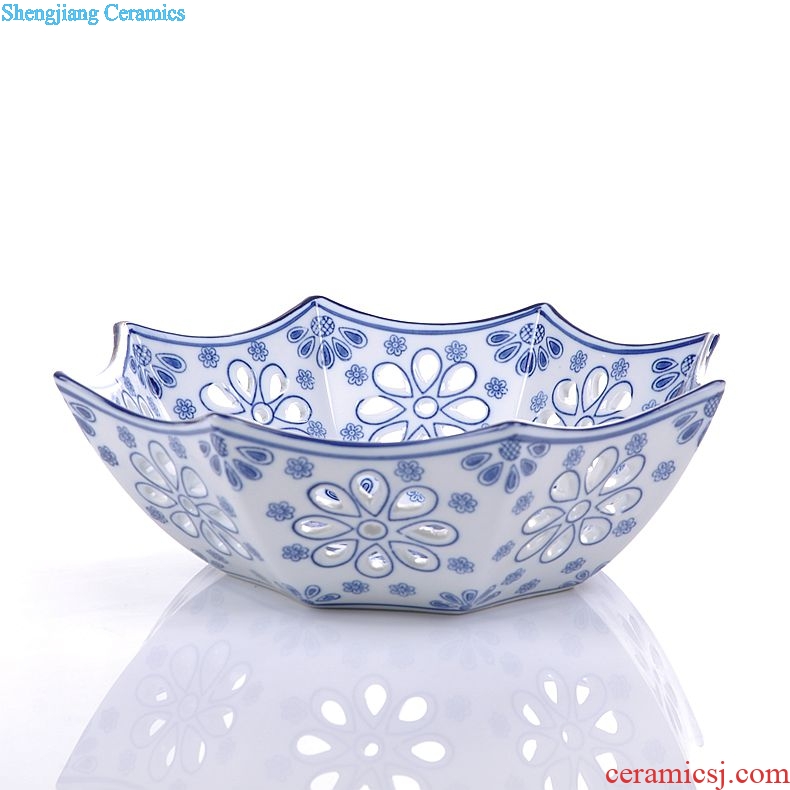 King's blue and white porcelain of jingdezhen ceramics creative European fruit compote hollow out water Lou diao empty fashion