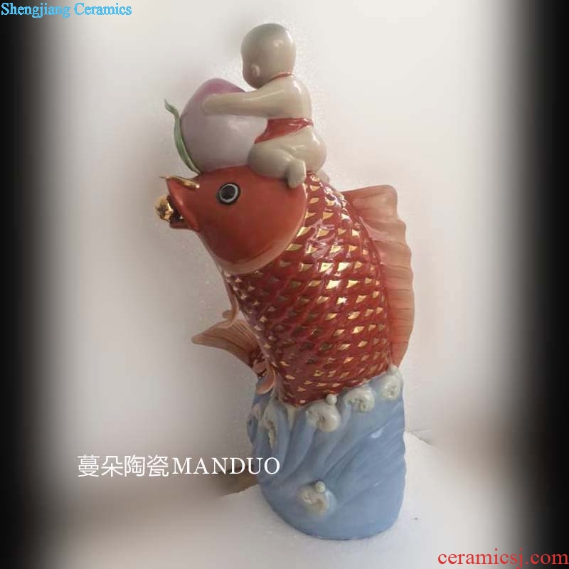 Tong qu birthday red carp sculpture porcelain furnishing articles furnishing articles high-end stereo tong qu xiantao carp culture porcelain