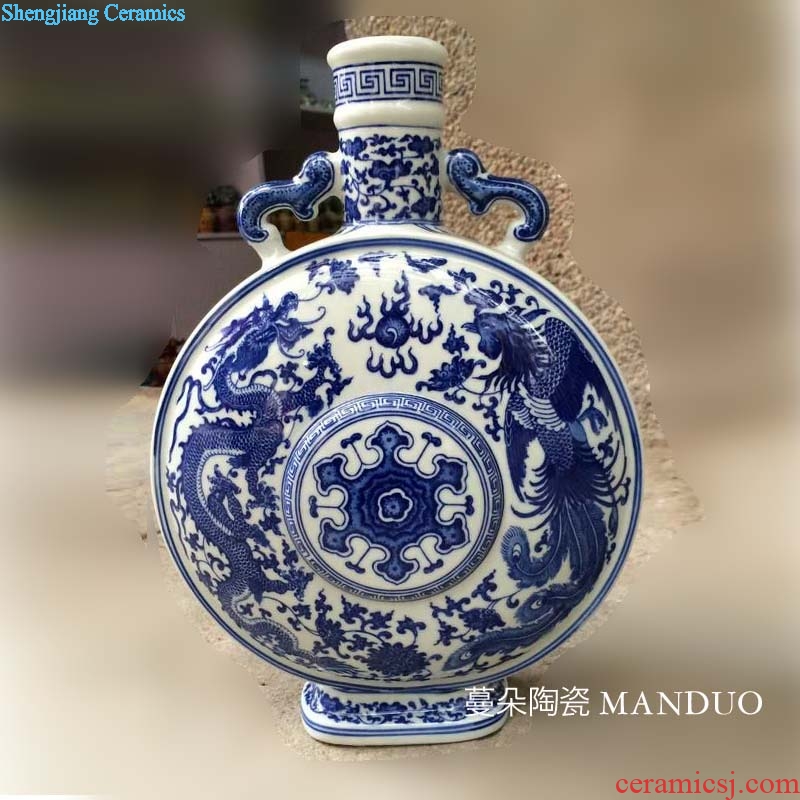 Jingdezhen blue and white porcelain longfeng flat pot of jingdezhen blue and white ears longfeng ceramic pot flat