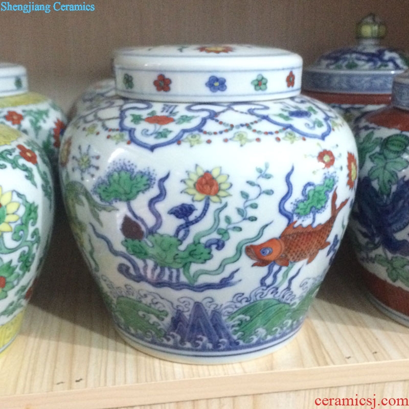 Jingdezhen hand-painted imitation Ming emperors pegasus day word walrus porcelain pot dou color day word can of many colors