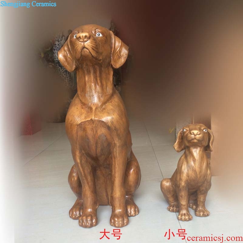 Jingdezhen porcelain furnishing articles furnishing articles three-dimensional sculpture German shepherd cute dogs standing guard German shepherd dog gatekeepers