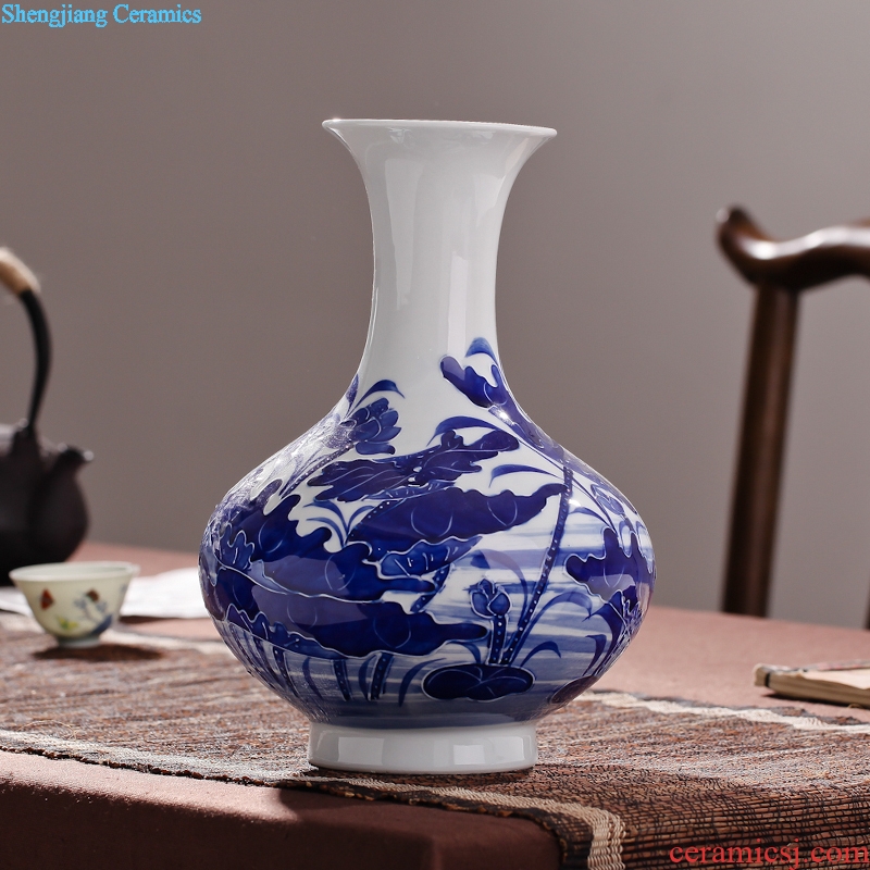 Fang city palace of jingdezhen ceramic antique relief of blue and white porcelain vases, household decoration is a sitting room adornment handicraft