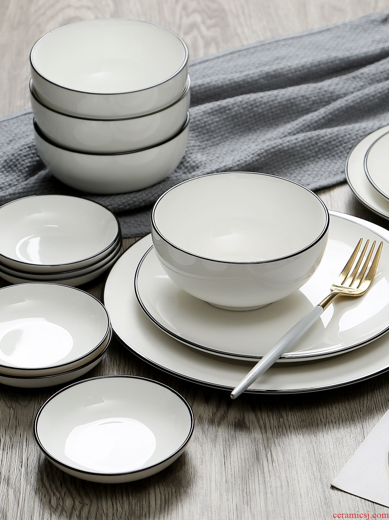 Jingdezhen ceramic tableware suit Japanese four dishes suit household eat bowl contracted dish bowl chopsticks combination