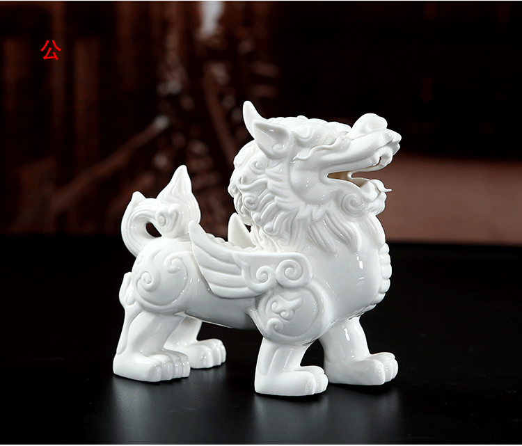 Dust heart medallion ceramic the mythical wild animal is placed a lucky town house to ward off bad luck and large sitting room money shop of feng shui