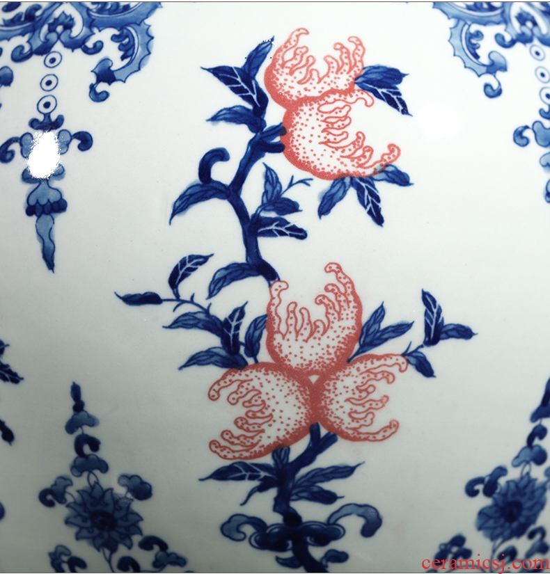 Jingdezhen ceramics hand-painted antique flower arranging new Chinese style sitting room adornment is placed large blue and white porcelain vase