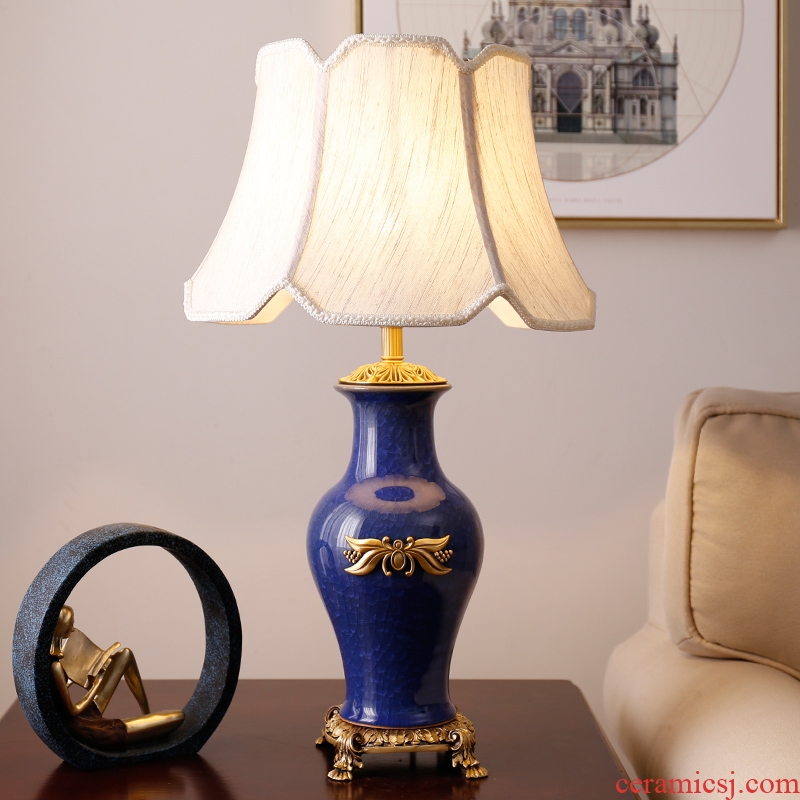 American desk lamp European sitting room warm and romantic Chinese study of bedroom the head of a bed of jingdezhen crystalline glaze ceramic lamp
