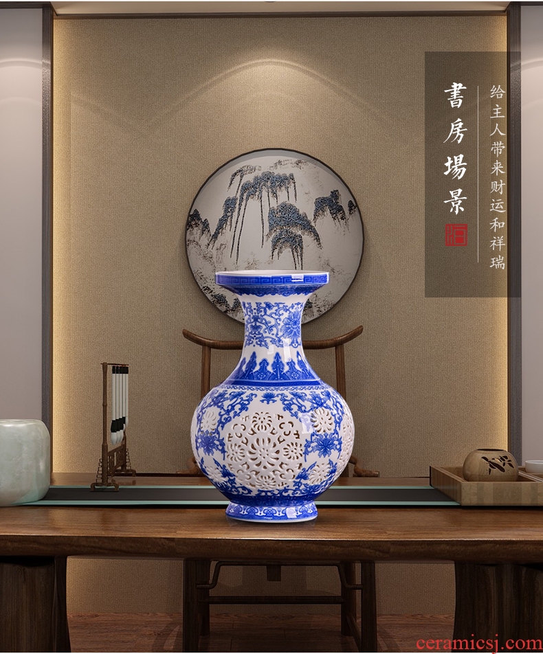Jingdezhen ceramics vase hollow out modern flower crafts are sitting room porch home office decorations