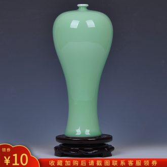 Jingdezhen ceramics pea green glaze antique vase classical handicraft decoration dry flower decoration of Chinese style household furnishing articles