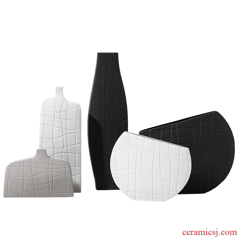 Scandinavian minimalist art between black and white ceramic vase creative geometry stripe example desktop household ornaments