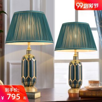 New jingdezhen ceramic desk lamp warm bedroom berth lamp light luxury american-style Nordic new Chinese style restoring ancient ways is the living room lights