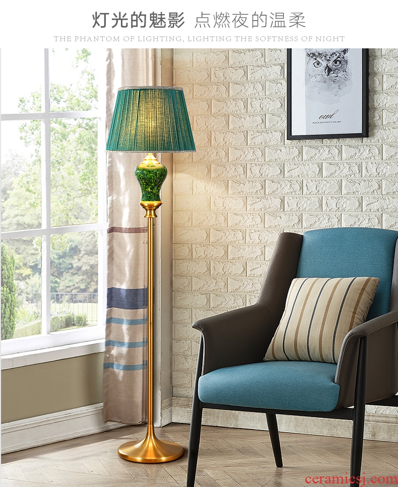 Jingdezhen ceramic green light floor lamp of Chinese style luxury atmosphere sitting room warm American desk lamp of bedroom the head of a bed lamp