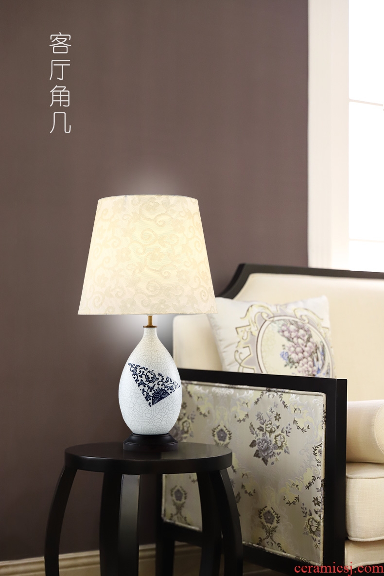 New Chinese style lamp contemporary and contracted blue and white porcelain ceramic decoration art hand-painted lamps and lanterns of the sitting room the bedroom of the head of a bed