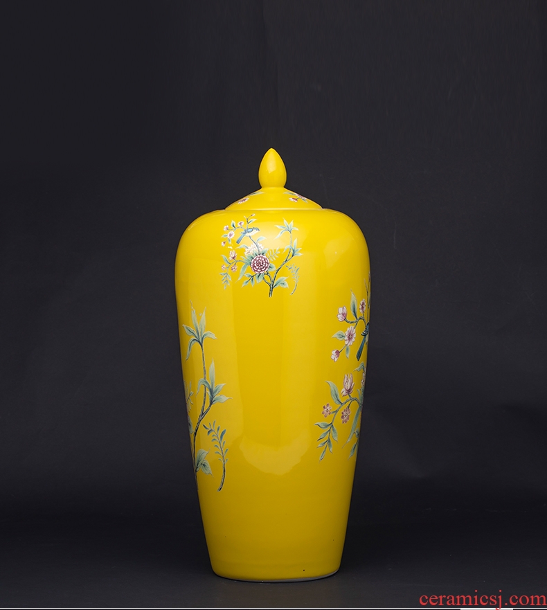 Jingdezhen ceramics antique yellow powder enamel vase Angle of sitting room place a few Chinese style decoration decoration with cover