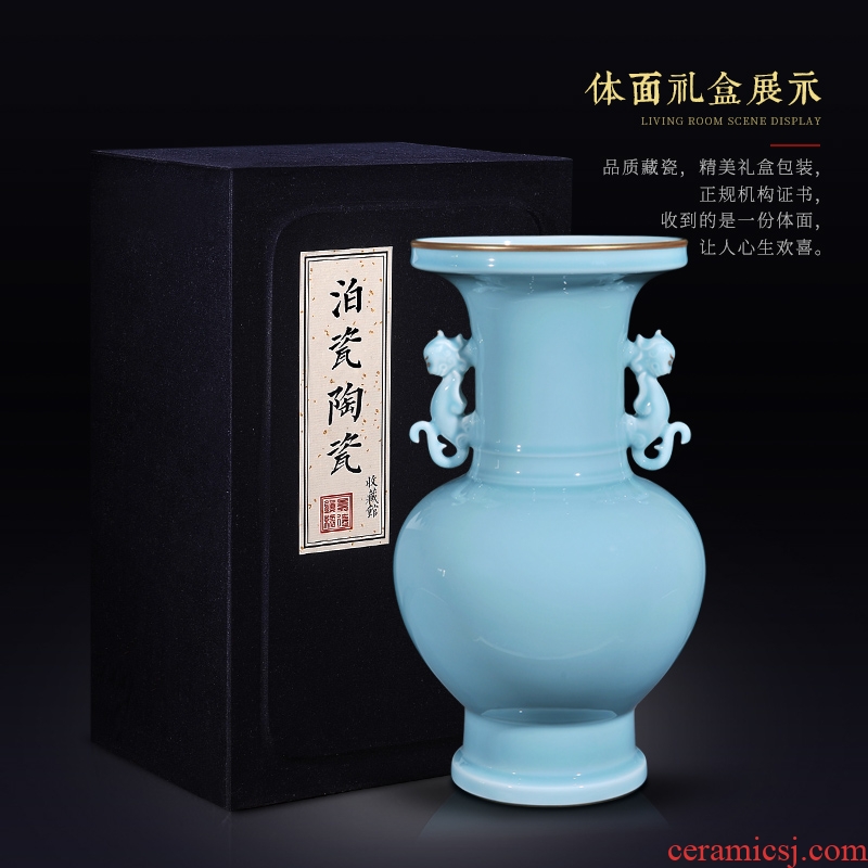 Jingdezhen ceramics imitation qing qianlong powder blue glaze vase sitting room of Chinese style household decorations collection furnishing articles