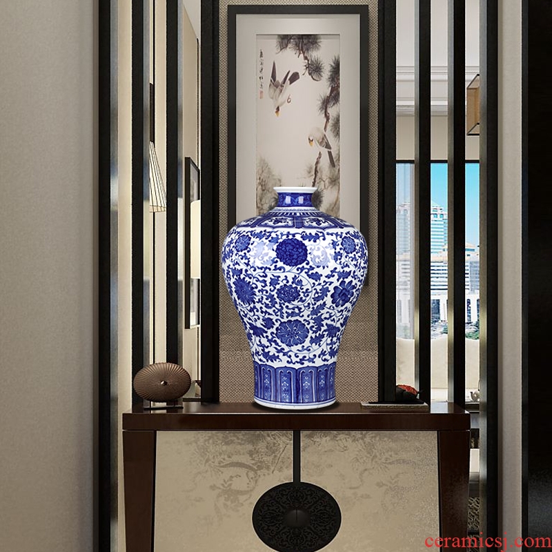 Jingdezhen ceramic phase of archaize sitting room of Chinese style household large blue and white porcelain vase illustration handicraft mei bottles of TV ark