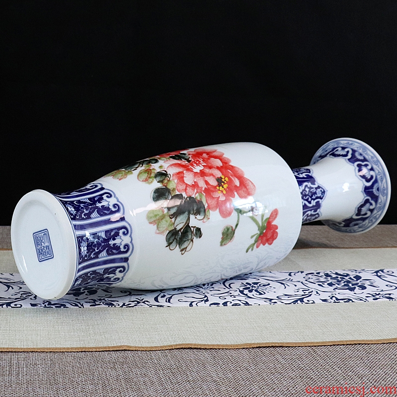 Be born blue and white porcelain vases, jingdezhen ceramics furnishing articles sitting room dry flower arranging flowers hand-painted decorative handicrafts