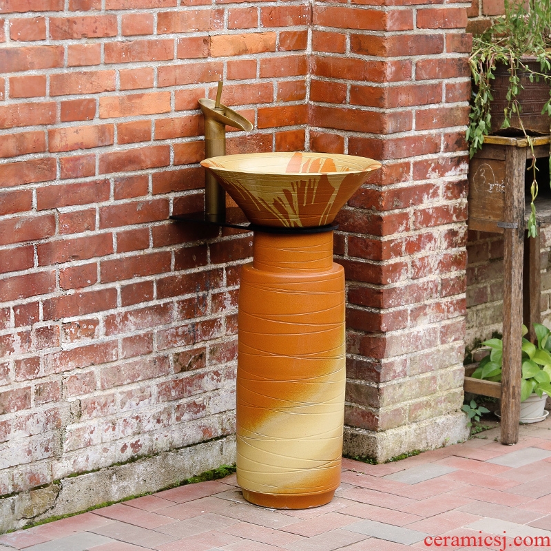 Pillar lavabo toilet stage basin integrated industrial wind landing balcony face ceramic basin outdoor column column