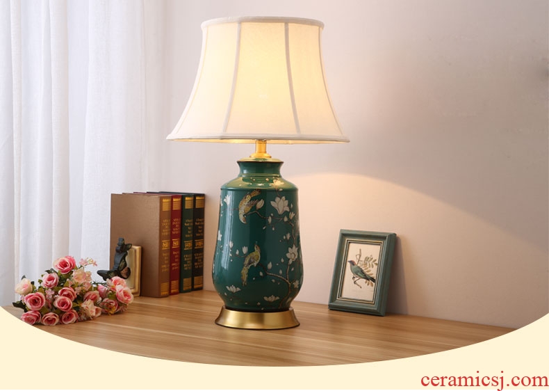 American desk lamp European rural living room corner of new Chinese style of bedroom the head of a bed a few full copper jingdezhen ceramic lamp