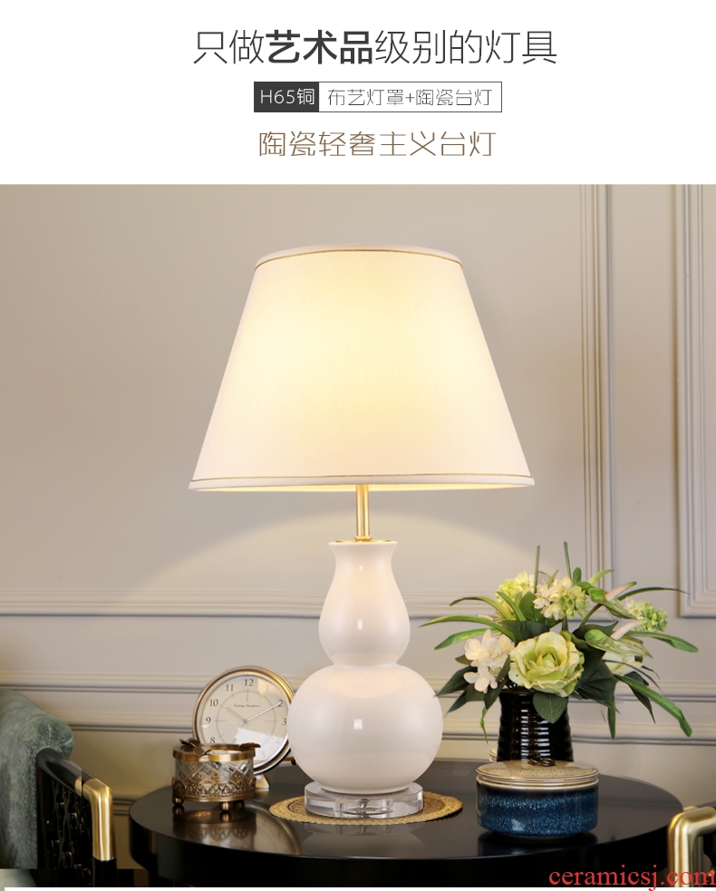 Emperor with jingdezhen ceramic desk lamp warm bedroom nightstand lamp full copper lamp American sitting room sofa tea table lamp