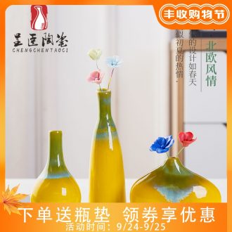 Jingdezhen ceramics sitting room small and pure and fresh flower vase contracted Nordic table bedroom adornment is placed by hand