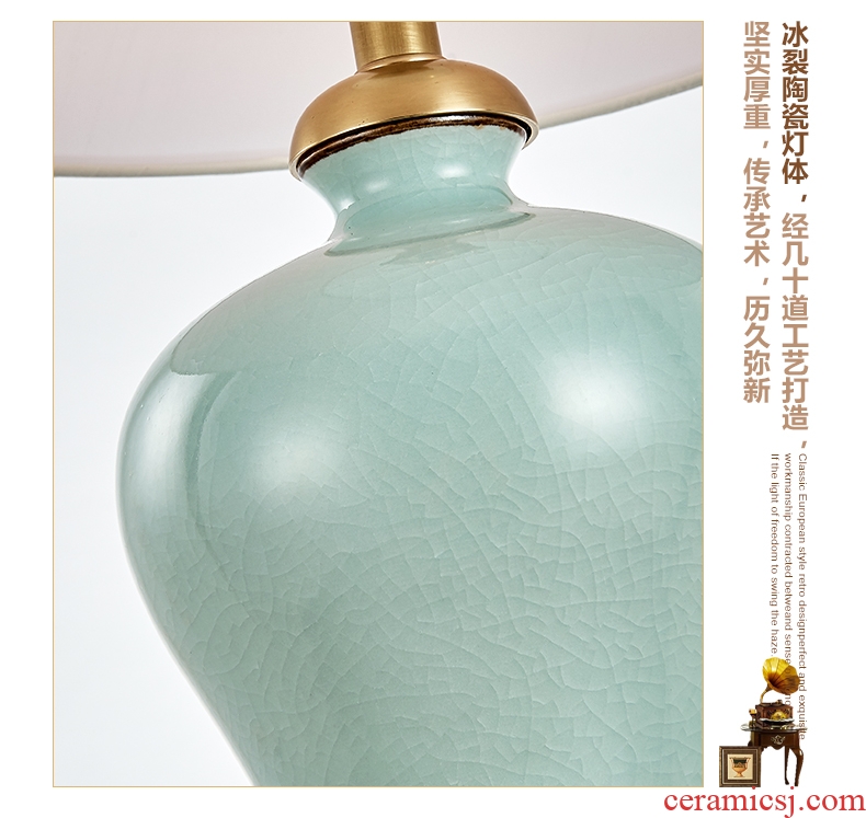 The new jingdezhen ceramic ice crack lamp American sweet and romantic wedding bedroom berth lamp Chinese study lamp