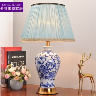 Bedroom nightstand lamp lights of blue and white porcelain ceramic retro ins American study of contracted sitting room warm light decoration