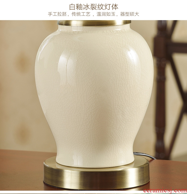 American ceramic desk lamp lamp of bedroom the head of a bed sweet contracted Europe type desk lamp of new Chinese style of contemporary sitting room is luxurious atmosphere