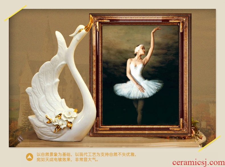 Practical wedding present European furnishing articles swan wine accessories creative living room TV ark ceramic craft gift