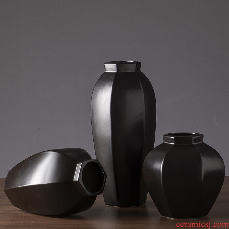 The new 2019 jingdezhen ceramic vases, contemporary and contracted zen retro black dry flower vases, sitting room furnishing articles