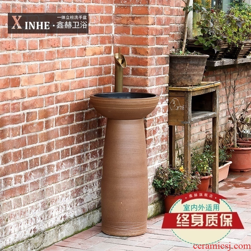The sink ceramic basin of pillar type simple vertical integrated hotel toilet columella ground pool wash basin