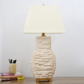 American ceramic desk lamp lamp household contracted sitting room the bedroom the head of a bed sweet home stay facility creative cloth art adornment lamp