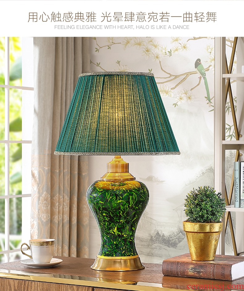 American country ceramic desk lamp after marriage celebration of new Chinese style classical emerald green, the sitting room the bedroom the head of a bed lamp hotel