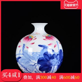Blue and white porcelain of jingdezhen ceramics famous master hand-painted vases, flower arrangement, new Chinese style sitting room adornment is placed