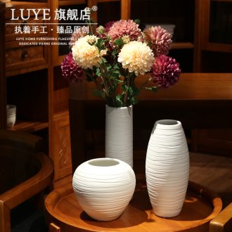 Handmade ceramic art white vase flower arrangement sitting room China household of Chinese style dry vase furnishing articles ornaments