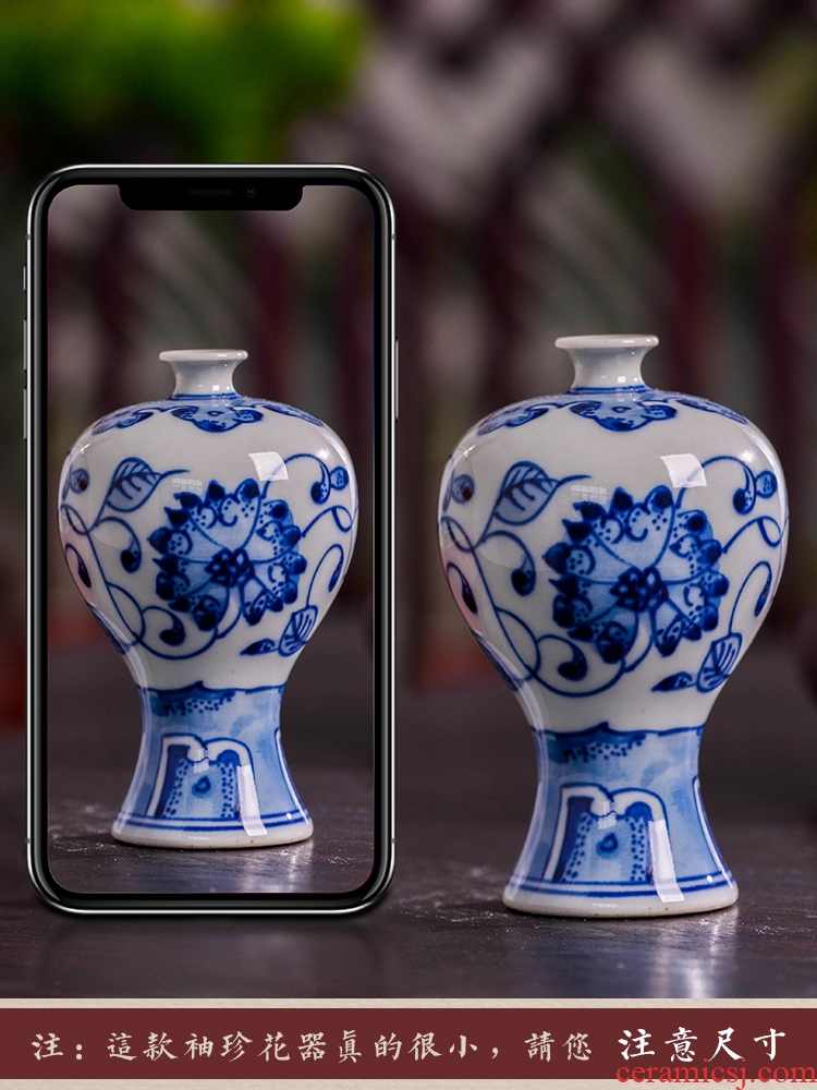 Jingdezhen ceramics antique blue-and-white hand-painted mini flower vase dried flower creative rich ancient frame ornaments furnishing articles