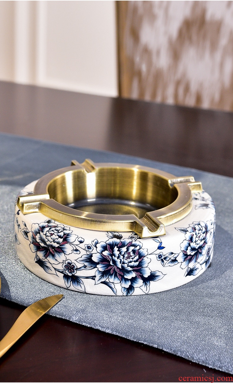 Murphy's light blue and white ceramic ashtray luxury furnishing articles of new Chinese style household living room office individuality creative ashtray