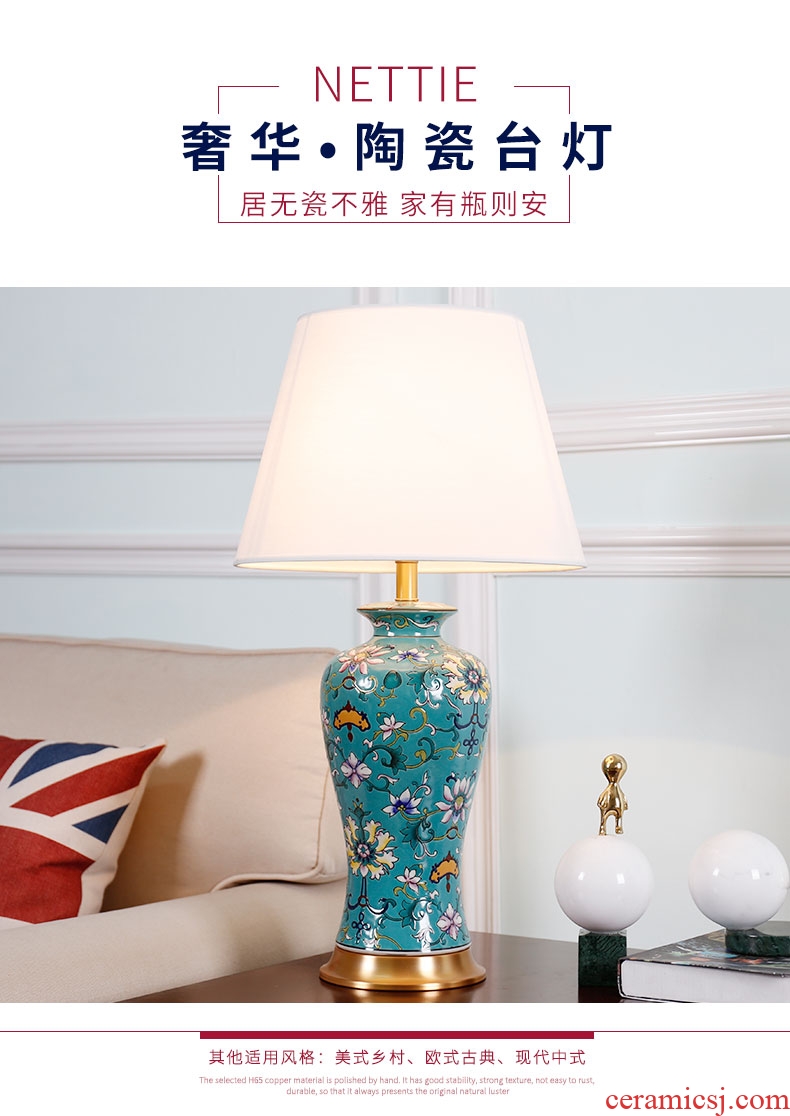 Manual anaglyph luxurious American ceramic desk lamp Europe type restoring ancient ways is the bedroom the head of a bed lamp sitting room sofa tea table lamp of French