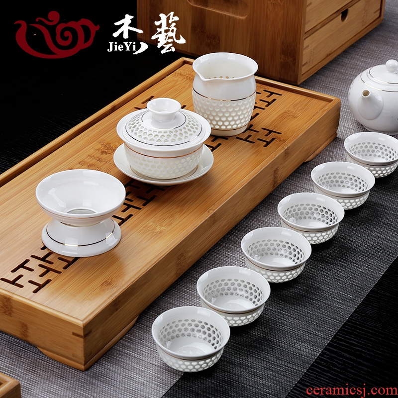 Jingdezhen tea set cellular and exquisite blue and white porcelain is kung fu tea GaiWanCha hollow out an entire cup