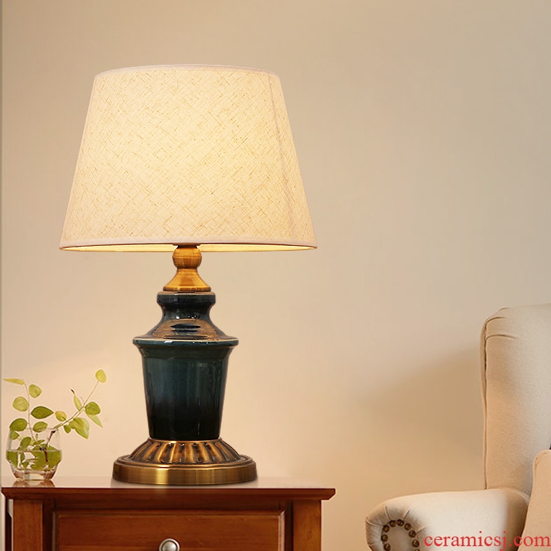 Married married the desk lamp of bedroom the head of a bed lamp American creative living room lamp light the luxury of ceramic cloth art adornment lamps and lanterns