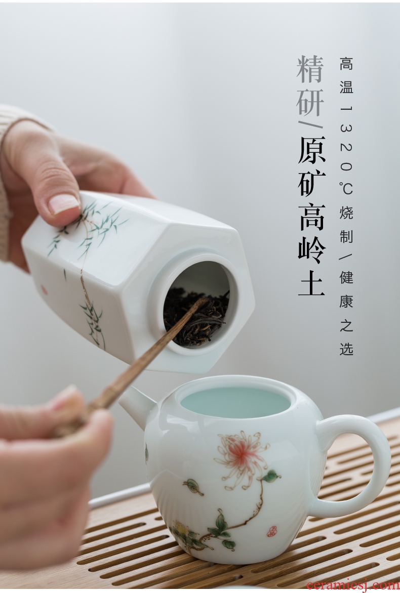 Drink to bluish white porcelain tea pot hand-painted ceramic seal pot of tea boxes, tea portable small red green flowered tea POTS
