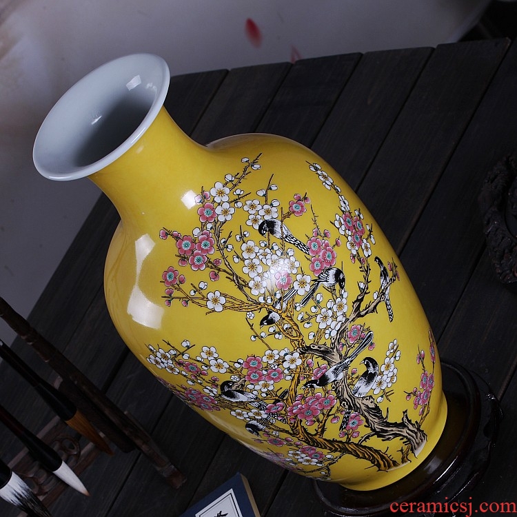 Beaming powder enamel vase in the jingdezhen ceramics, hand-painted home decoration furnishing articles sitting room mesa vase